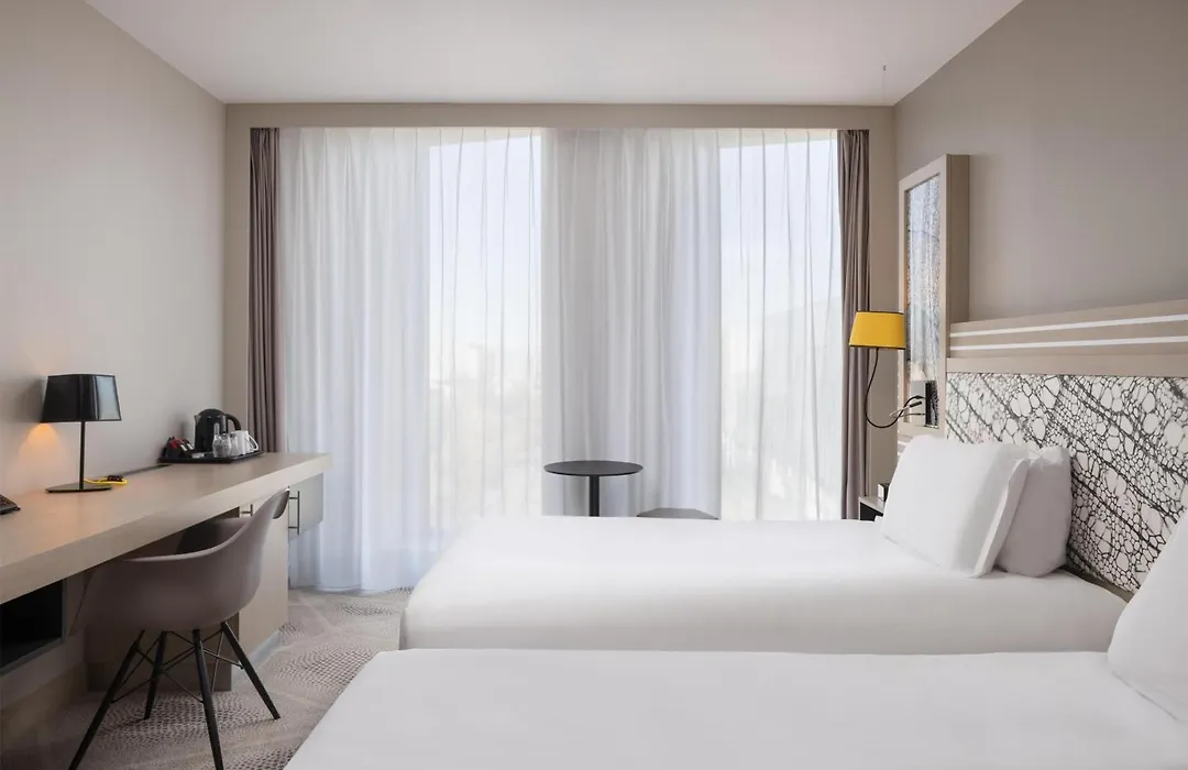 Hilton Garden Inn Bordeaux Centre-1